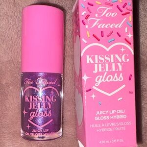 Too Faced Kissing Jelly Gloss